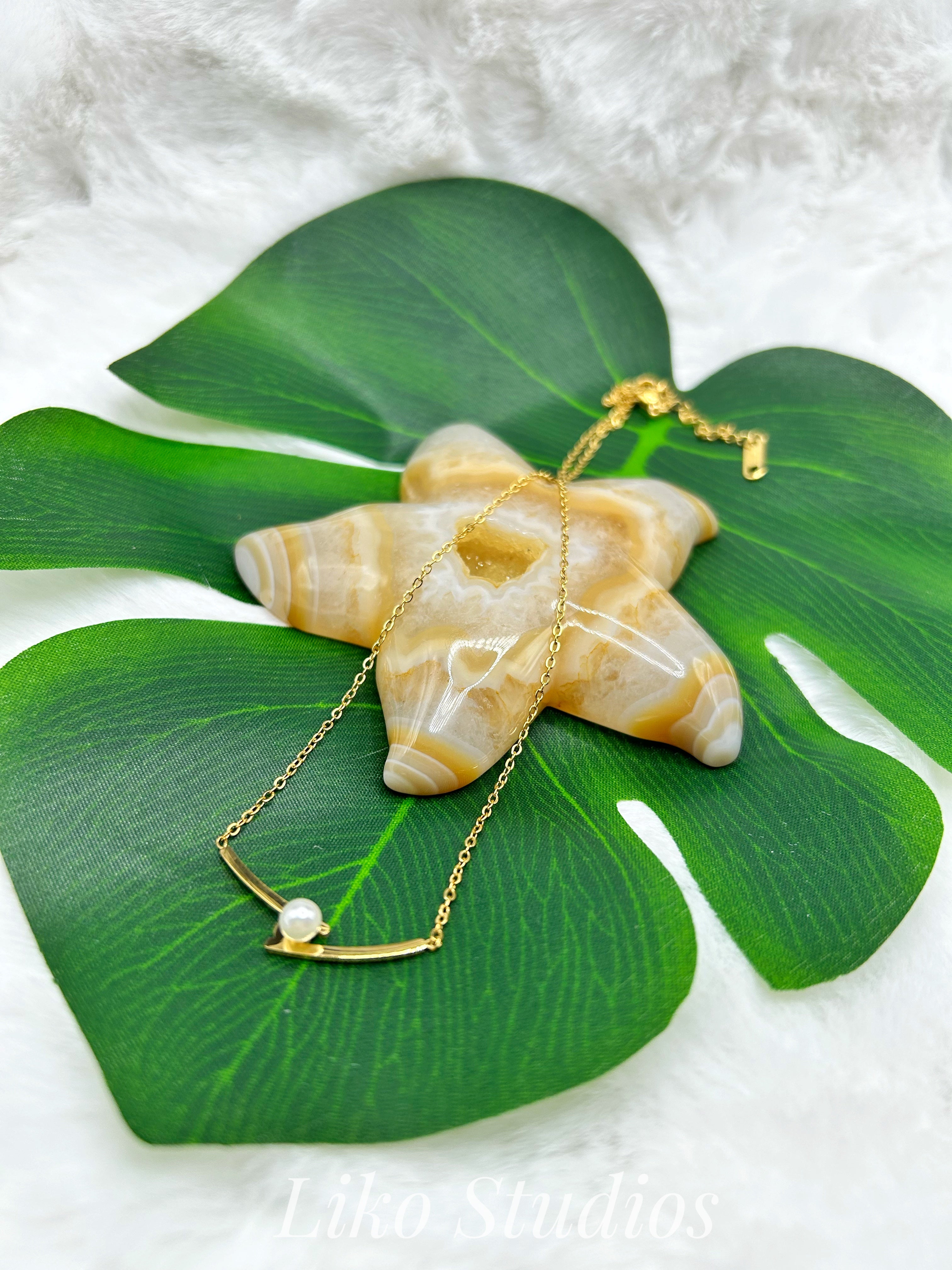 Dainty Pearl Necklace