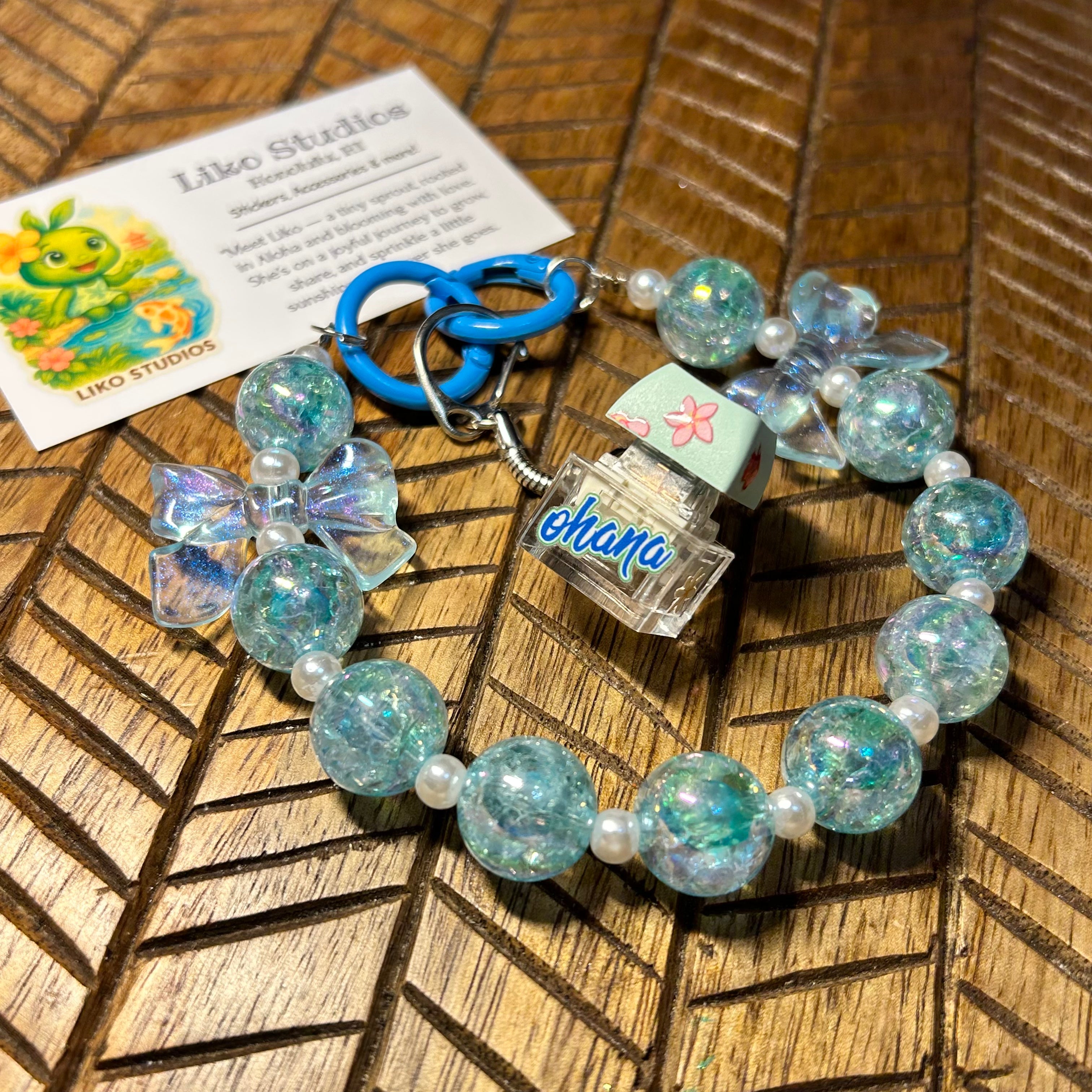 Ice Blue Crackle • Ohana Fidget Keychain